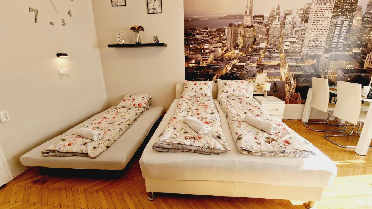 Parliament View Apartment Budapeste Exterior foto