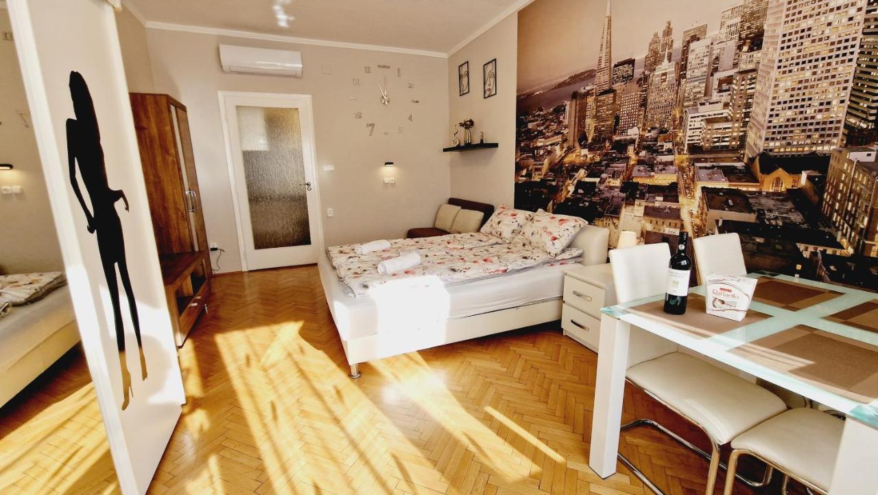 Parliament View Apartment Budapeste Exterior foto